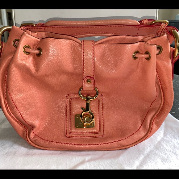 🆕 Marc Jacobs Mini Hobo Bag in Passion Fruit ‼️ - Picture 2 of 11